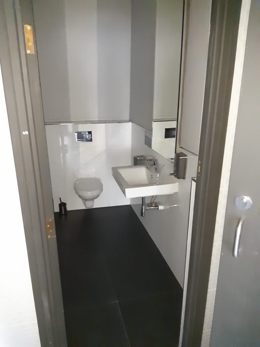 To Let Commercial Property for Rent in Woodstock Western Cape